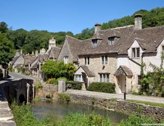 castle combe thumbnail.jpg