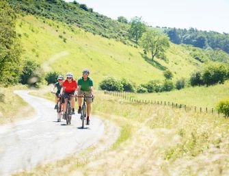 fietsen in de yorkshire wolds thumbnail.jpg