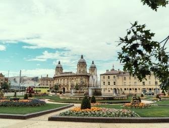 43-clicks-north-_4NX3lrfbmo-unsplash (1).jpg